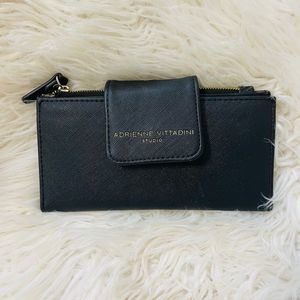 Adrienne Vittadini Studio wallet
